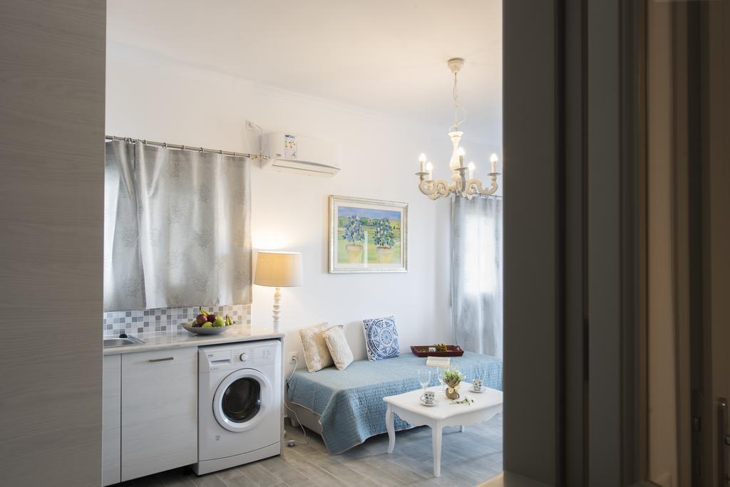 Vourvoúlos Rose Suites מראה חיצוני תמונה
